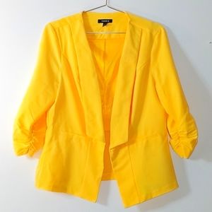 Torrid 00 (size 10) yellow blazer